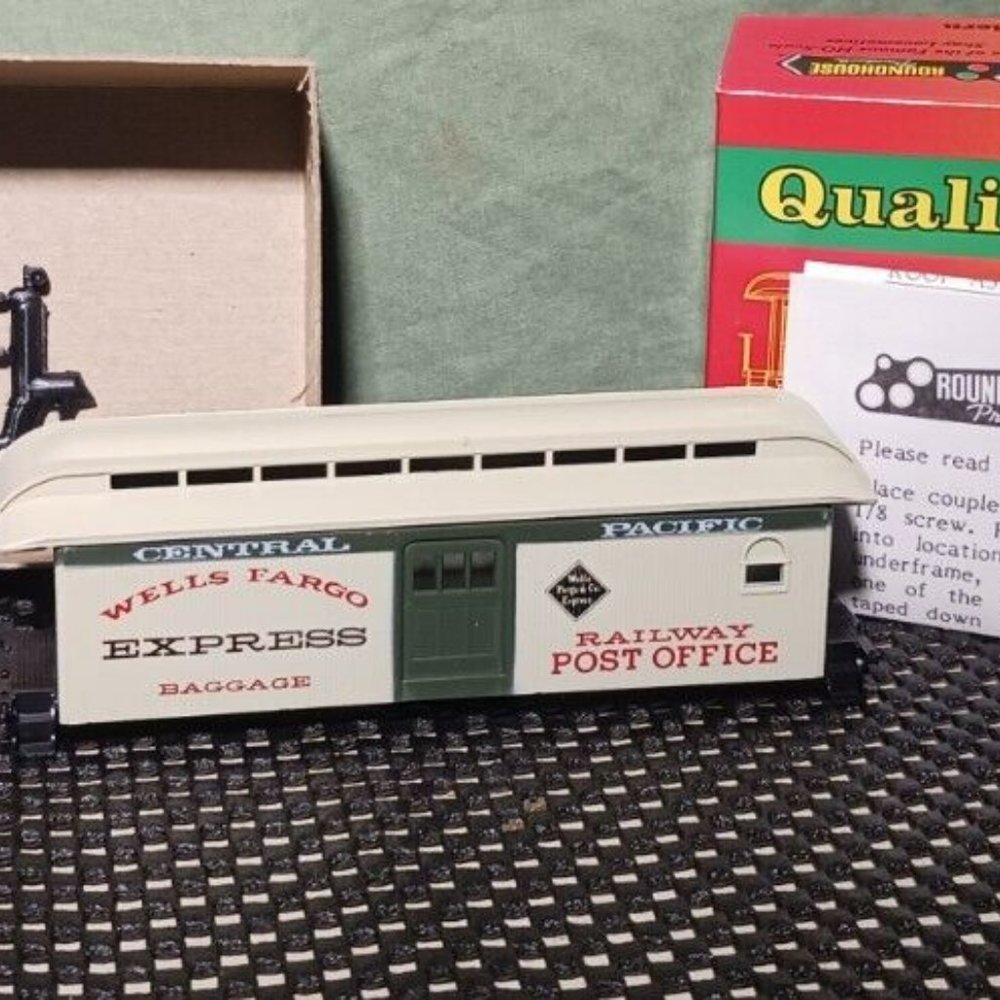 Vintage HO Roundhouse Overton Wells Fargo Baggage Car Kit Unassembled
